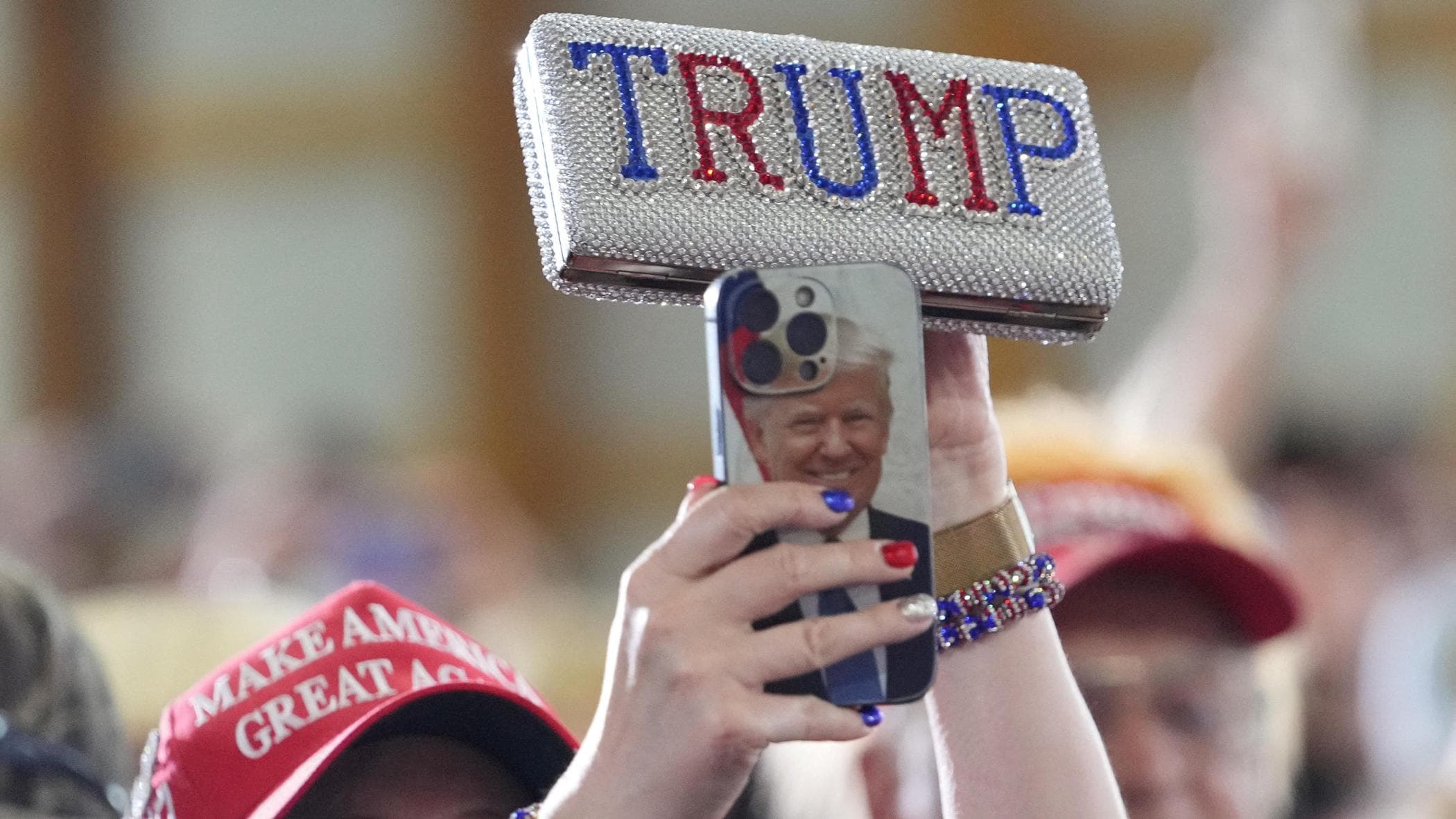 Gli Usa rilanciano l’offensiva dazi. La Ue spera di essere risparmiata