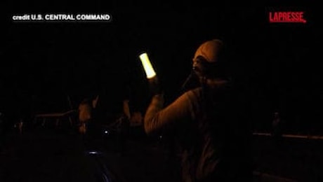Nuova notte di raid Usa sull’Iran, Teheran ribadisce: Hormuz resterà chiuso
