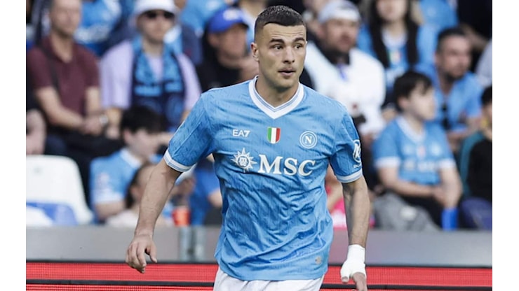 Napoli, Buongiorno salta il ritiro: possibile operazione al ginocchio - Sky Sport