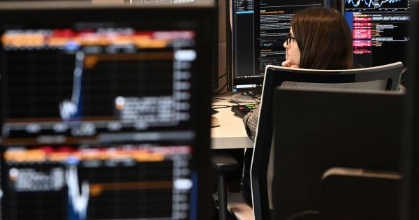 Borsa: l'Europa prosegue in calo dopo l'inflazione Usa, avanza il petrolio