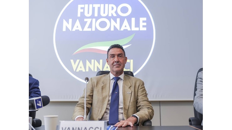 Il cantiere Vannacci. Invitiamo Meloni alla Costituente - il Giornale