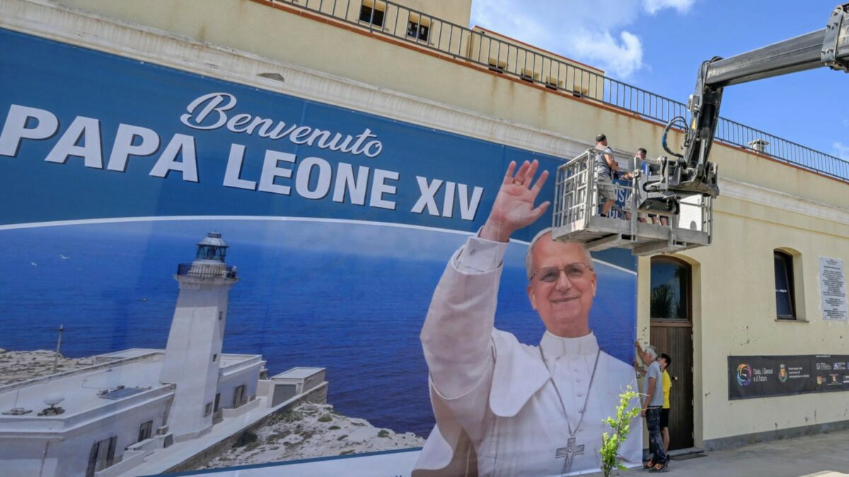 Il Papa oggi visita l’isola di Lampedusa